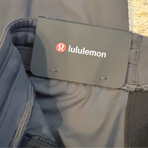 Lululemon Dark Gray Surge Jogger Athletic Pants Size Small NWT - Picture 10 of 16